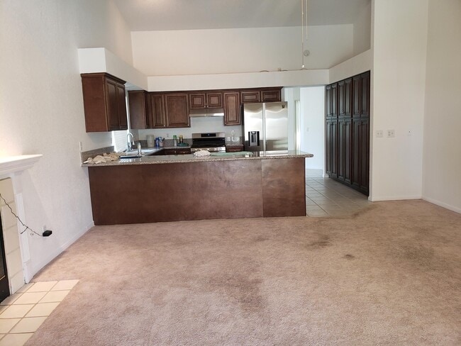 Building Photo - 68412 Descanso Cir