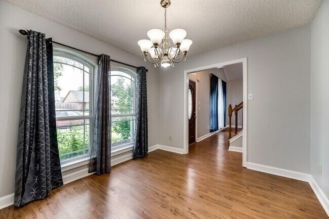 Building Photo - 4460 Junction Dr