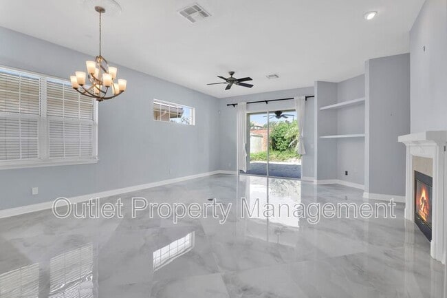 Building Photo - 10842 Woodchase Cir