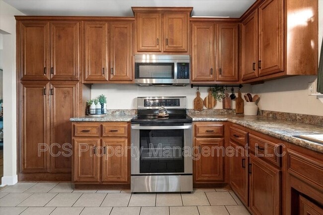 Building Photo - 16100 Gary Ave