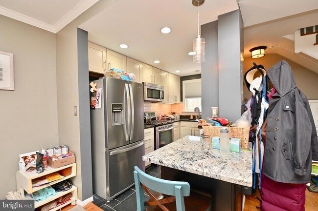 Building Photo - 3309 Martha Custis Dr