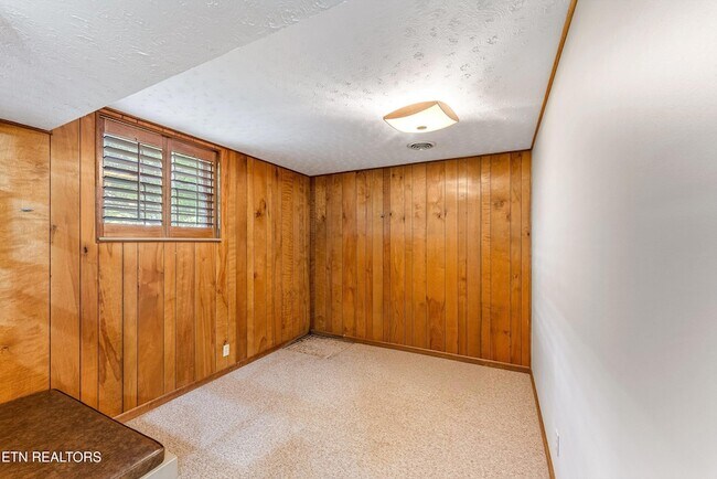 Building Photo - 9528 Gulf Park Dr