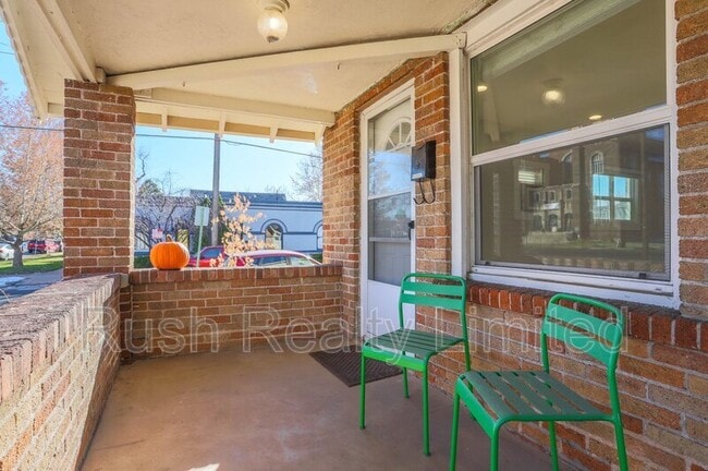 Building Photo - 397 S Logan St