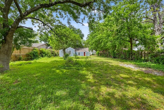 Building Photo - 4810 Dabney St