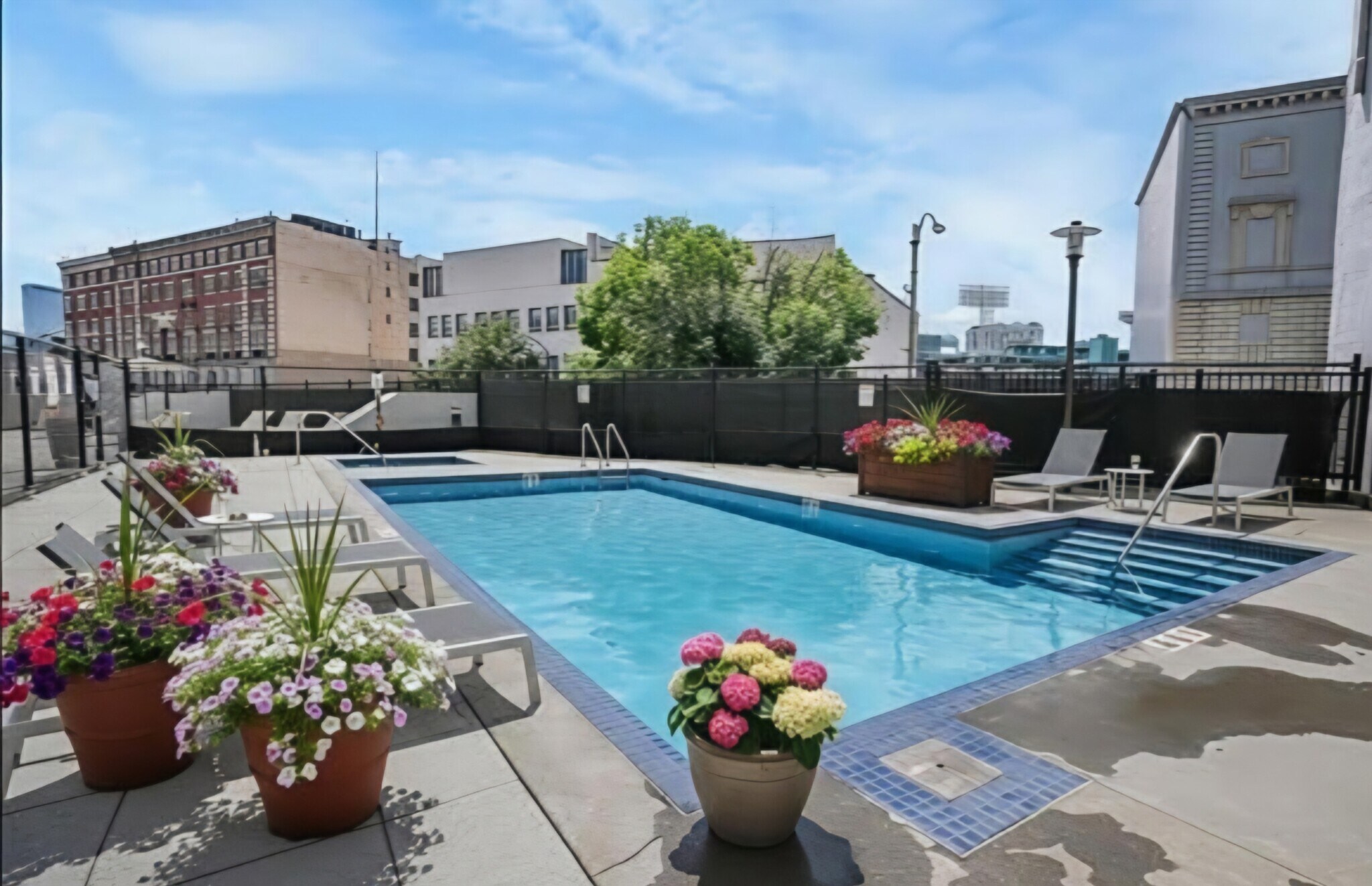 Building Photo - 418 Commonwealth Ave