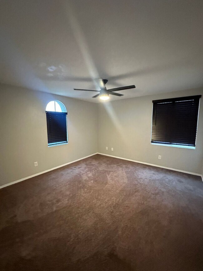 Building Photo - Nice Home For Rent