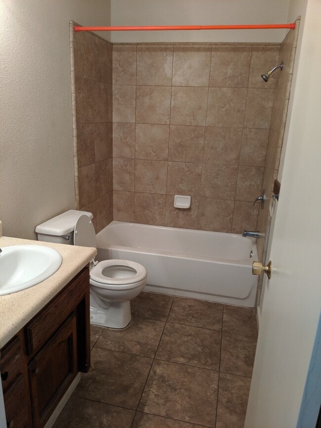 Building Photo - Coming Soon! Four Bedroom Duplex in North ...