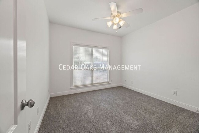 Building Photo - 6239 W Persimmon St