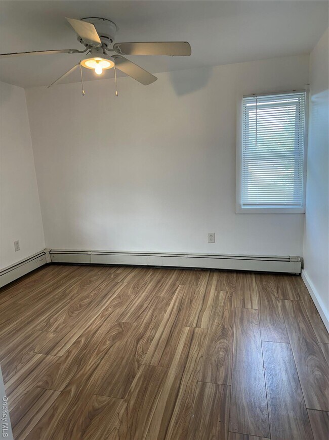 Building Photo - 547 NY-17M