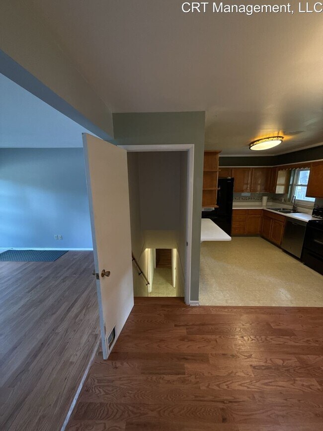 Building Photo - Beautiful 3 Bed 2.5 Single Family Home in ...