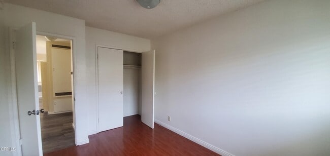 Building Photo - 114 Huntington Dr N
