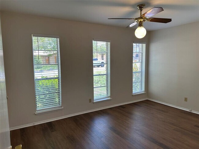 Building Photo - 5504 Chadwyck Dr
