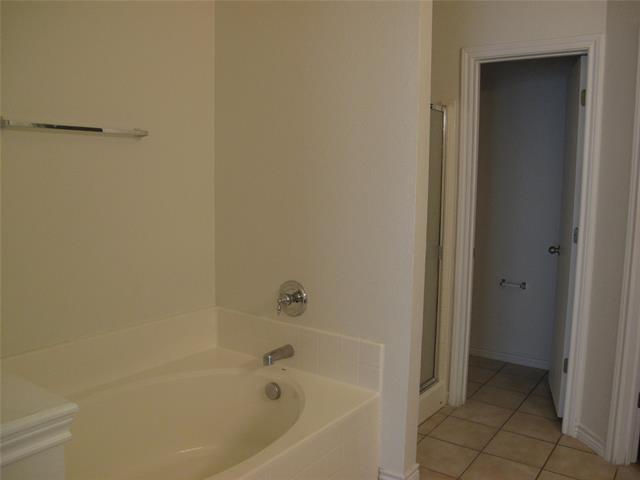 Building Photo - 303 Quail Run Rd