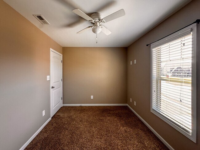 Building Photo - Beautiful 4 Bed 3.5 Bath Home in Jack Britt School District