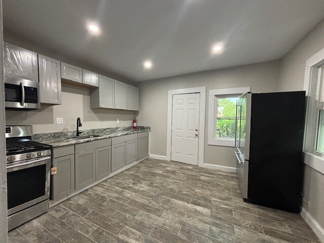 Building Photo - 2199 E 74th St