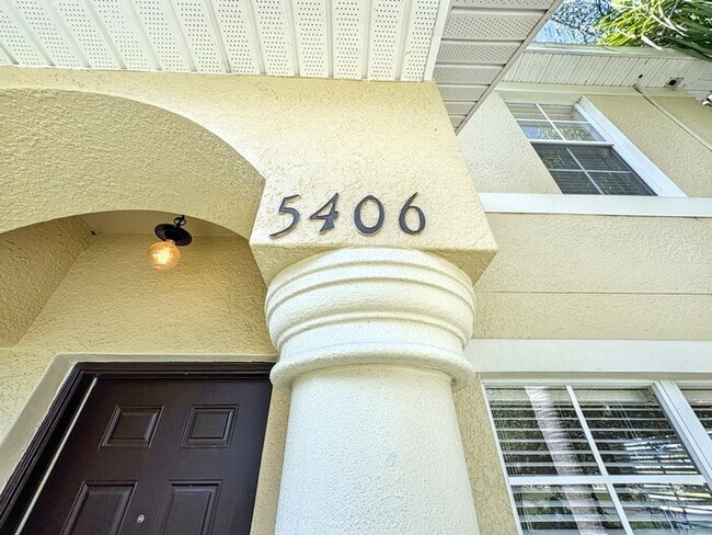 Building Photo - 5406 Fieldstone Dr