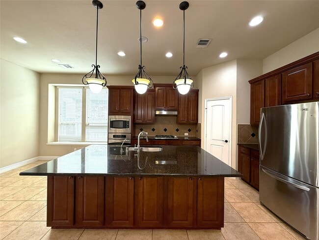 Building Photo - 27610 Dalton Bluff Ct
