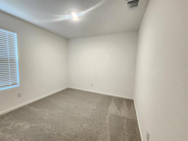 Building Photo - 309 Woodbridge Ln