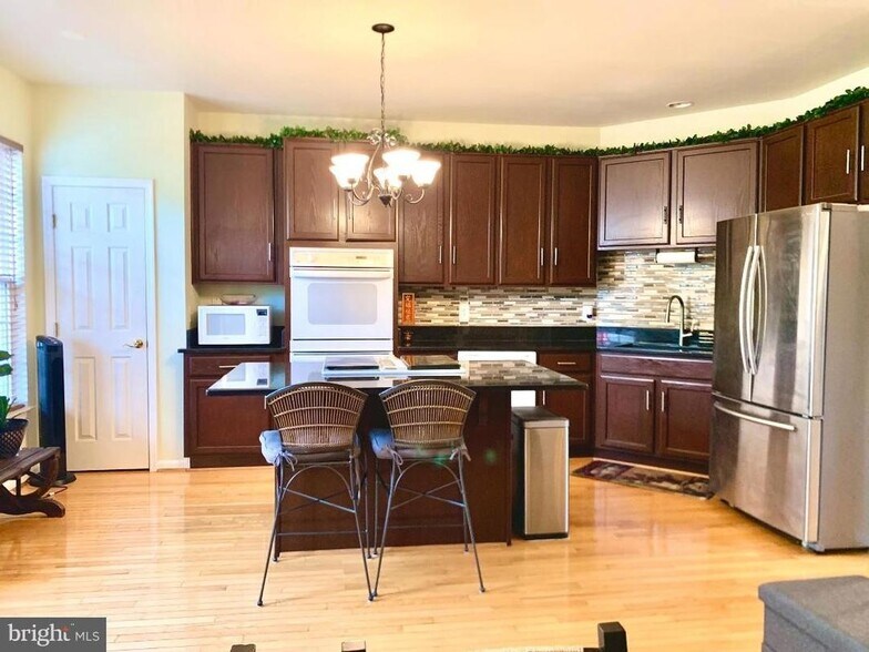 Building Photo - 4034 Stonehenge Way