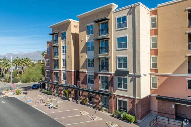 Building Photo - The District on 5th