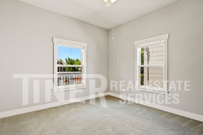 Building Photo - 2711 U St
