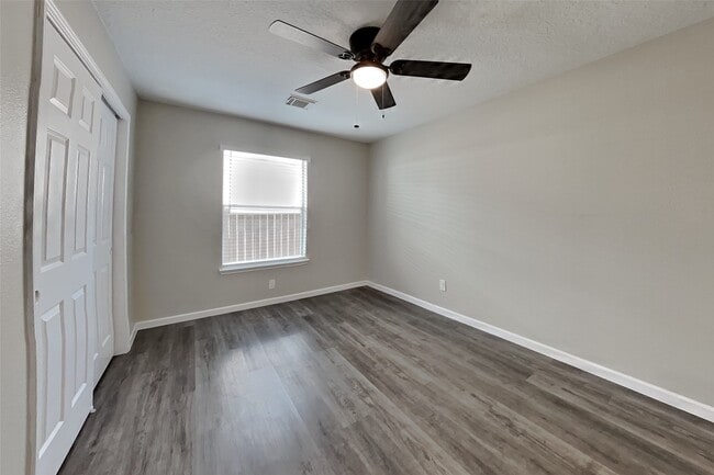 Building Photo - 5803 Forest Timbers Dr