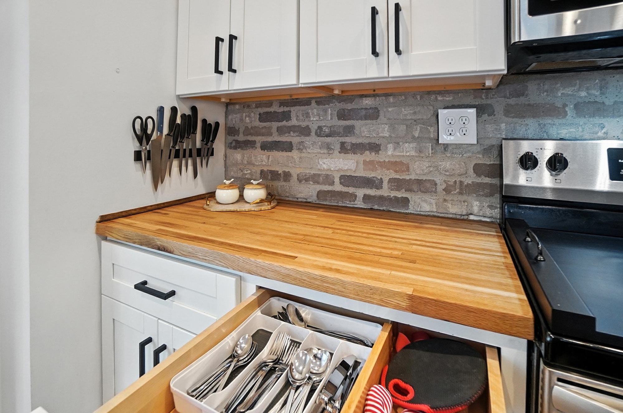 Building Photo - 3769 Andrew Ave