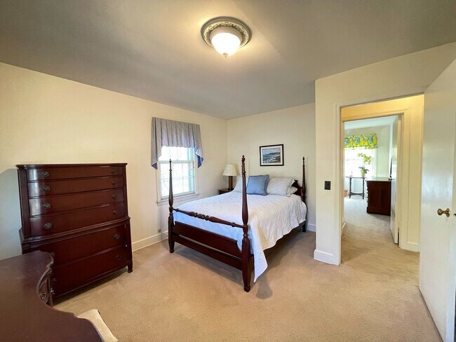 Building Photo - Fully Furnished~All Inclusive~Waiting For YOU!