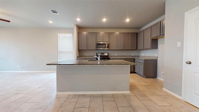 Building Photo - 24702 Crimson Pine Dr