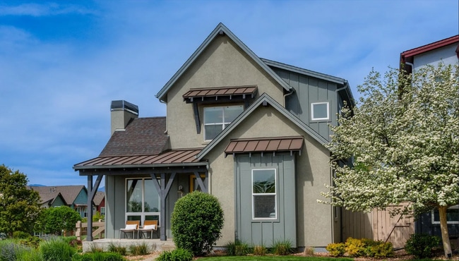 Primary Photo - AMAZING LOCATION 5 Bed 4 Bath Home in Loui...