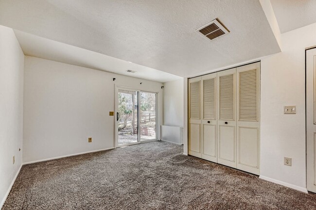 Building Photo - Incredible Shanahan Ridge Home with Flatiron Views