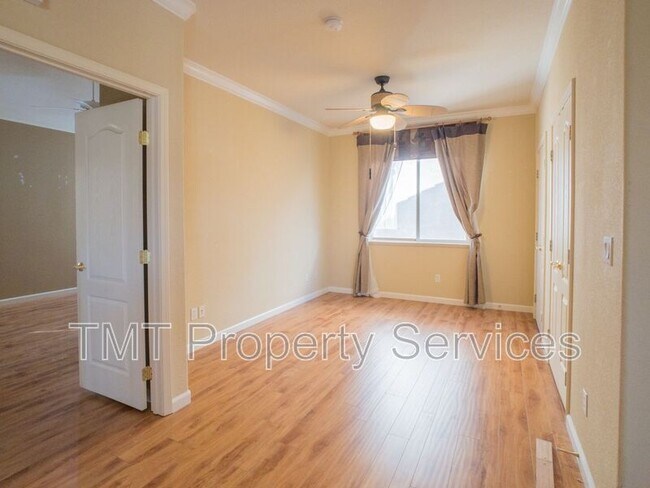 Building Photo - 9510 Stone Springs Dr