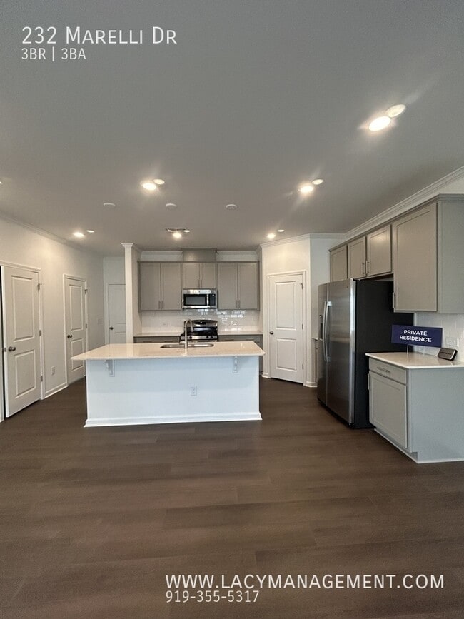 Building Photo - 232 Marelli Dr