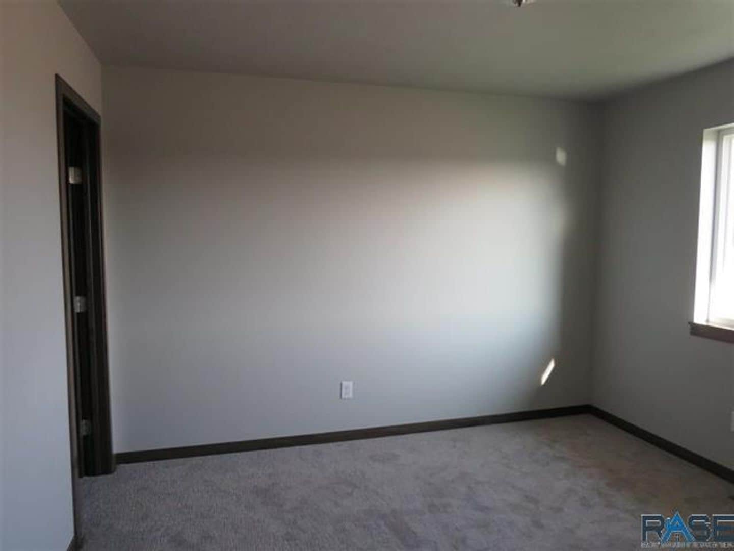 Building Photo - 6154 S Alki Pl