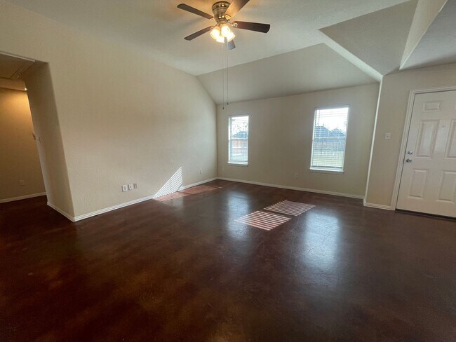 Building Photo - 101-103 Crossbow Ct.