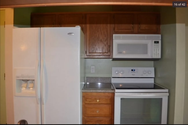 Building Photo - 3362 Forest Ct