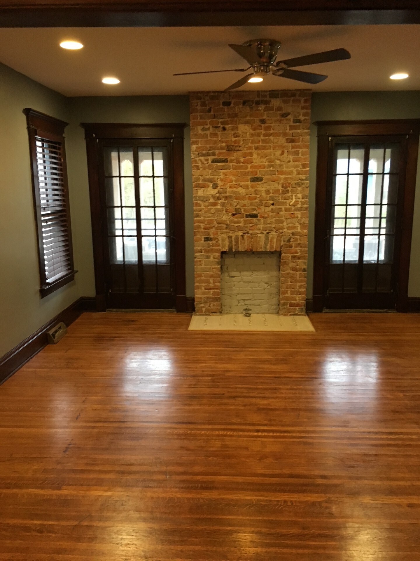 Building Photo - 76 Cottage St