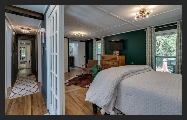 Building Photo - 14047 Military Rd