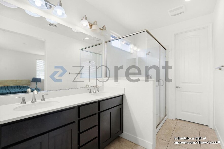 Building Photo - 4411 Natomas Central Dr