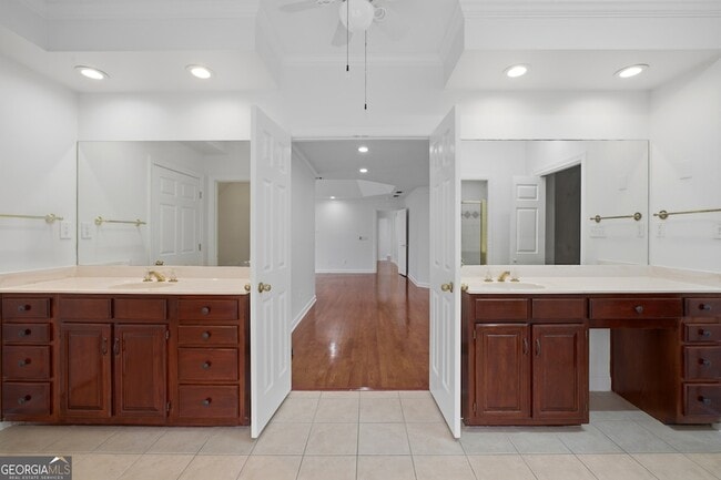 Building Photo - 3303 Greencastle Chase NE