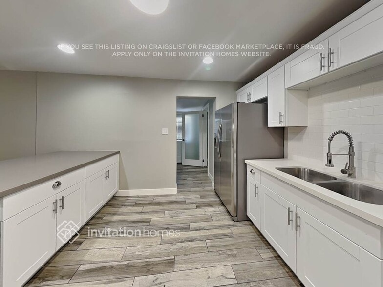 Building Photo - 7846 E Willetta St