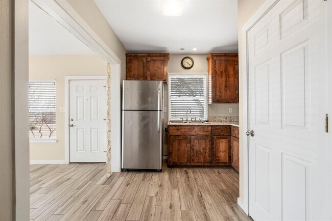 Building Photo - 310 Co Rd 317