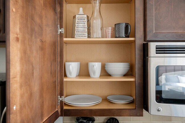 Building Photo - 13005 Meandering Way