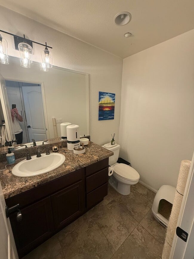 Building Photo - One Of A Kind Town Home in Serra Mesa