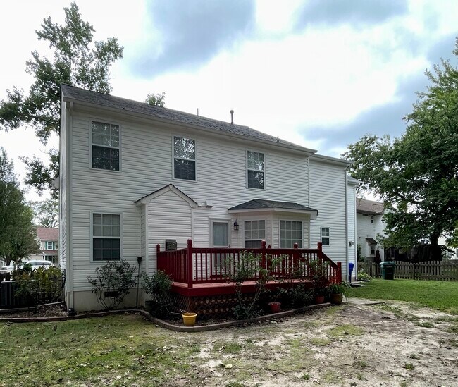 Building Photo - 6207 Oaken Gate Dr S