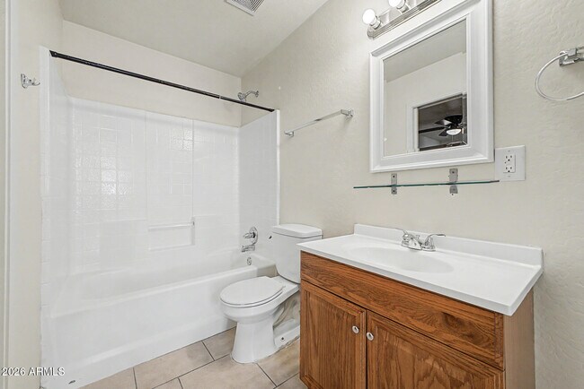 Building Photo - 3126 N 68th St