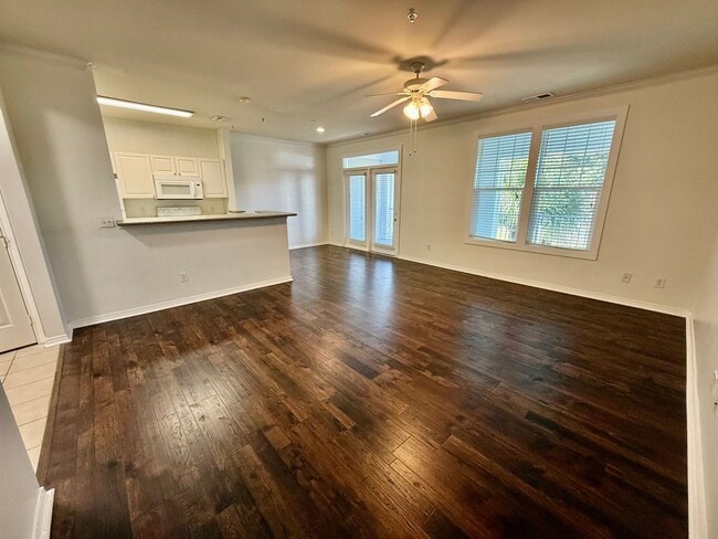 Building Photo - Two bedroom in the heart of Daniel Island - Daniel's Landing