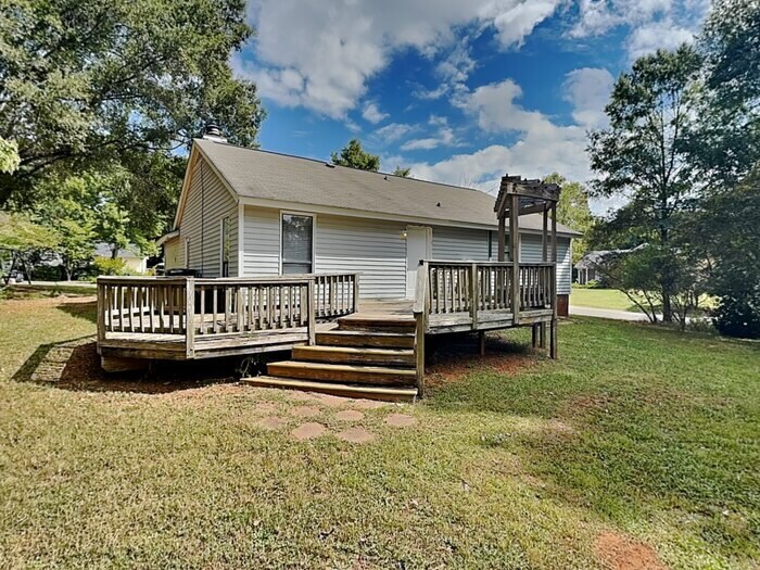 Building Photo - 9332 Winter Elm Ln
