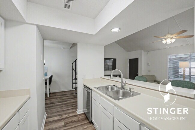 Building Photo - 900 Brotherhood Rd