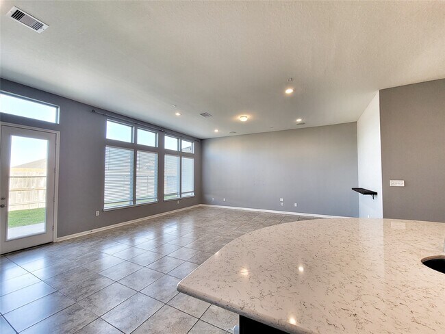 Building Photo - 1618 Cintola Ln